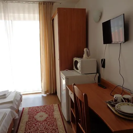 за гости герови 3*