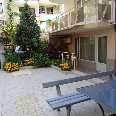 за гости герови 3*