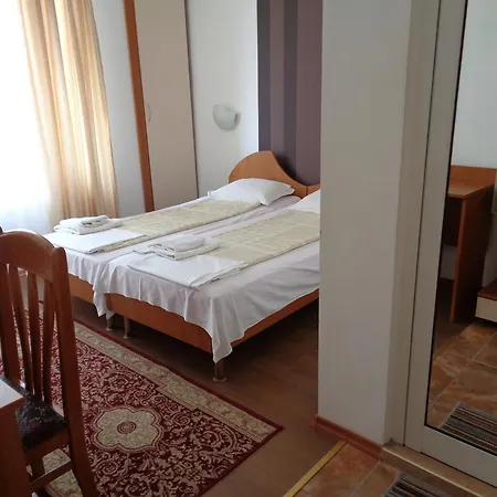за гости герови 3*